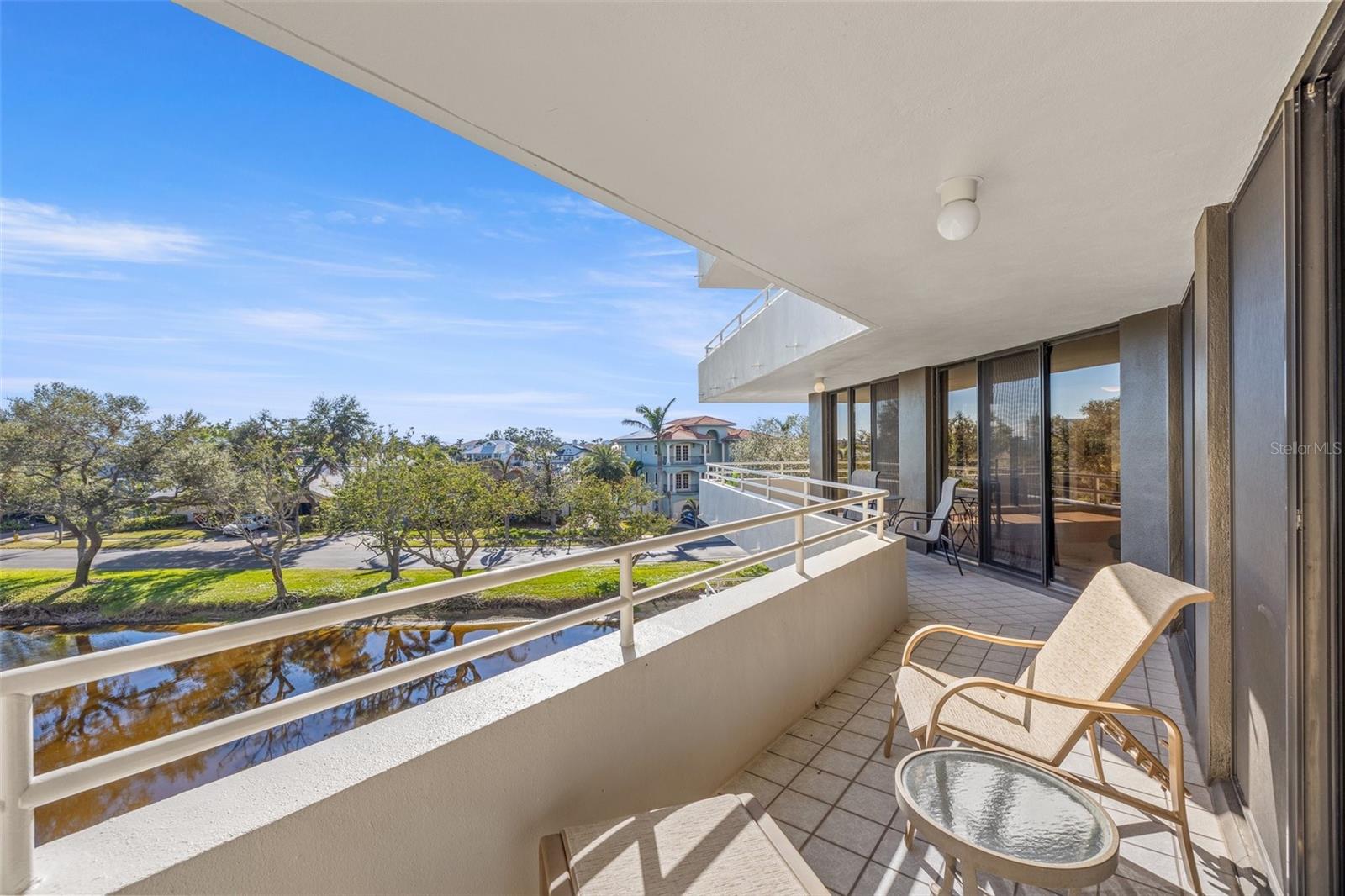 5950 PELICAN BAY PLZ S #301, GULFPORT, FL, 33707