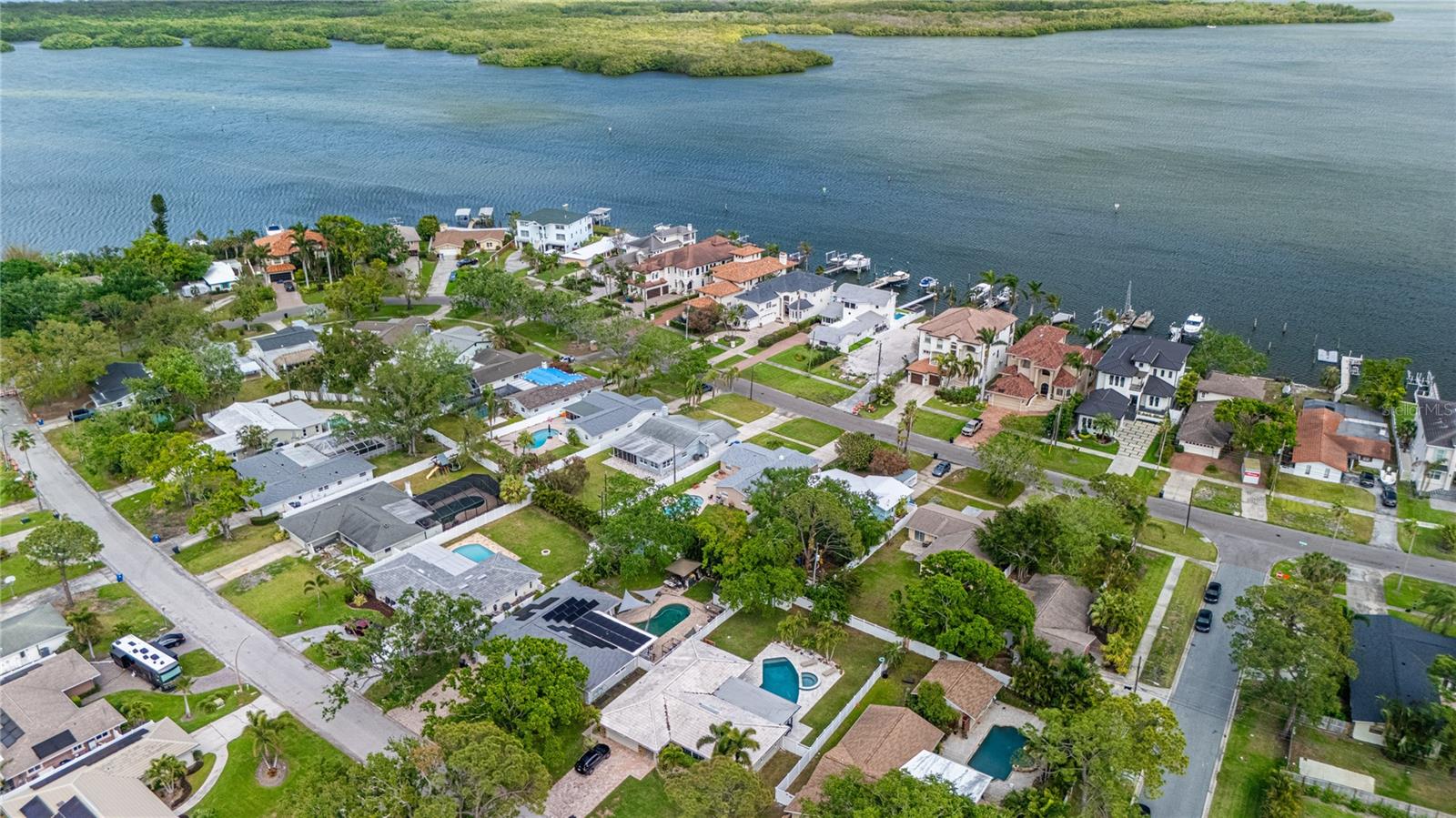 6510 BAYOU GRANDE BLVD NE, ST PETERSBURG, FL, 33702