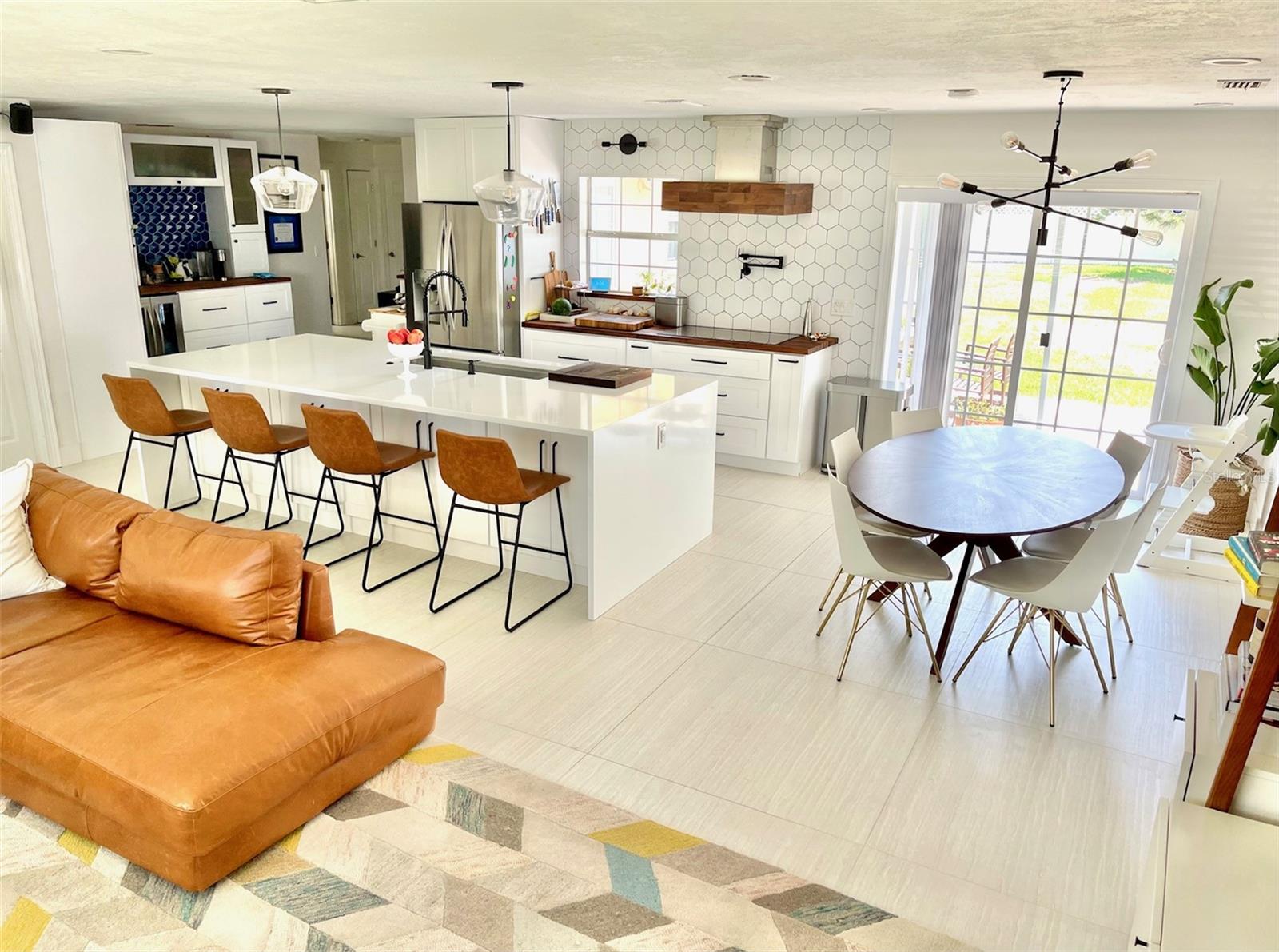 6510 BAYOU GRANDE BLVD NE, ST PETERSBURG, FL, 33702