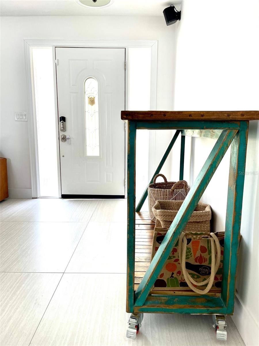 6510 BAYOU GRANDE BLVD NE, ST PETERSBURG, FL, 33702