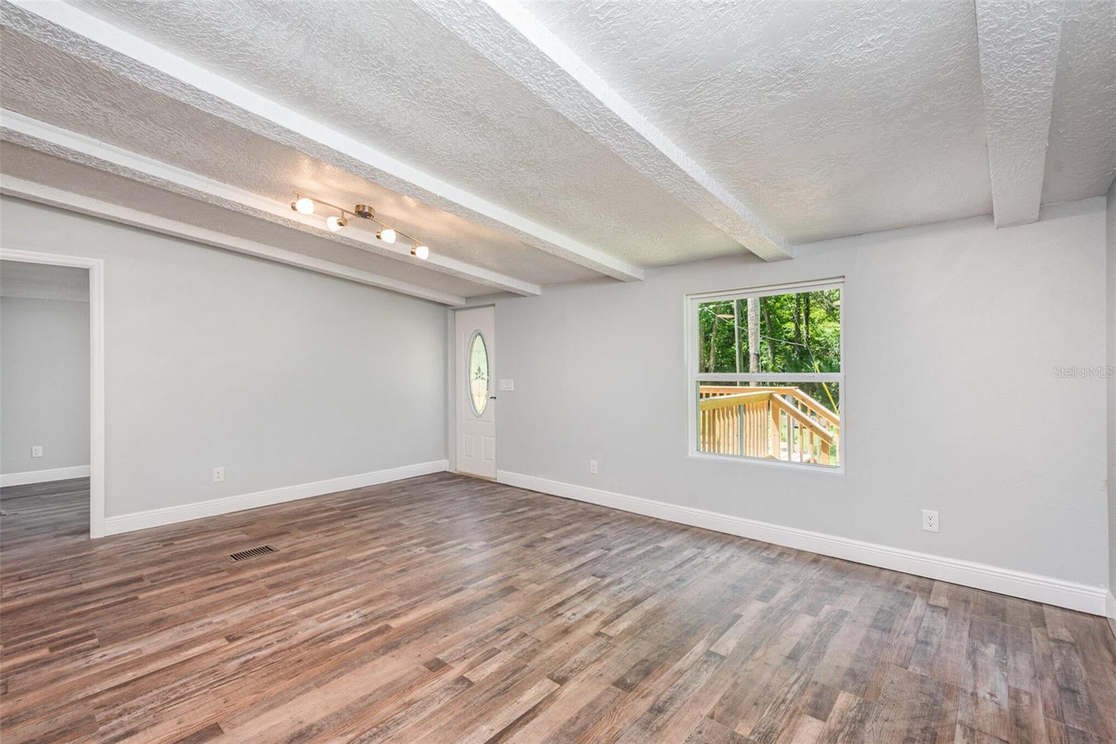 24050 N BASS RD, ASTOR, FL, 32102