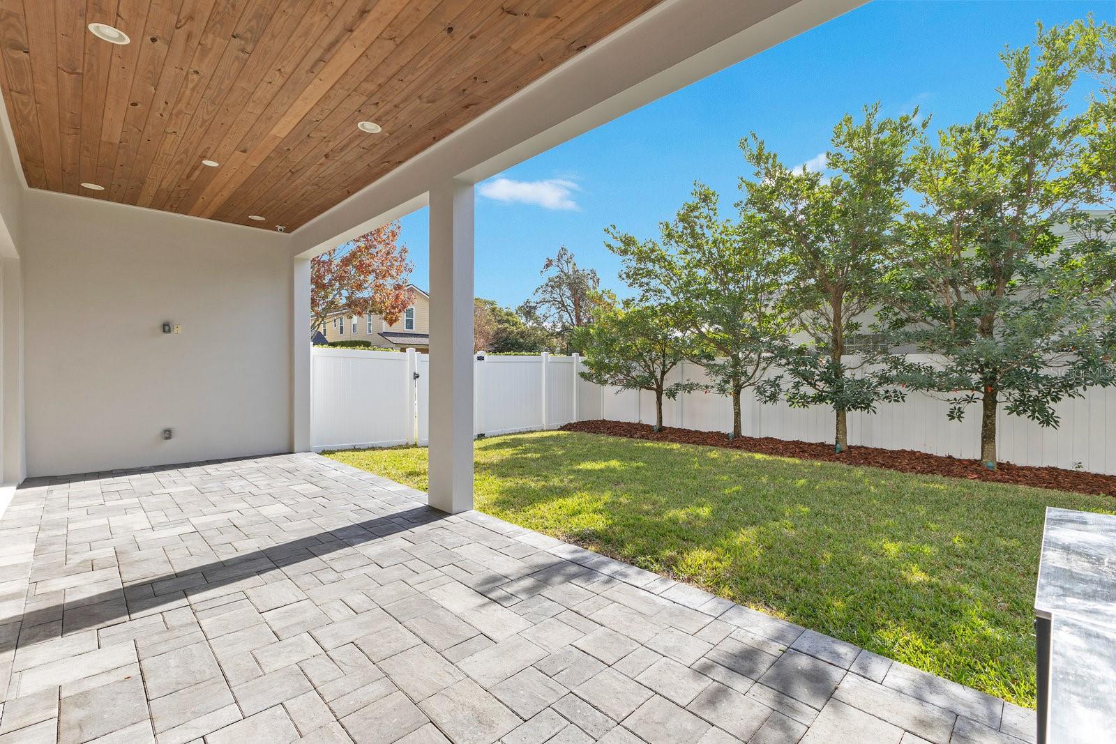 400 W HAZEL ST, ORLANDO, FL, 32804
