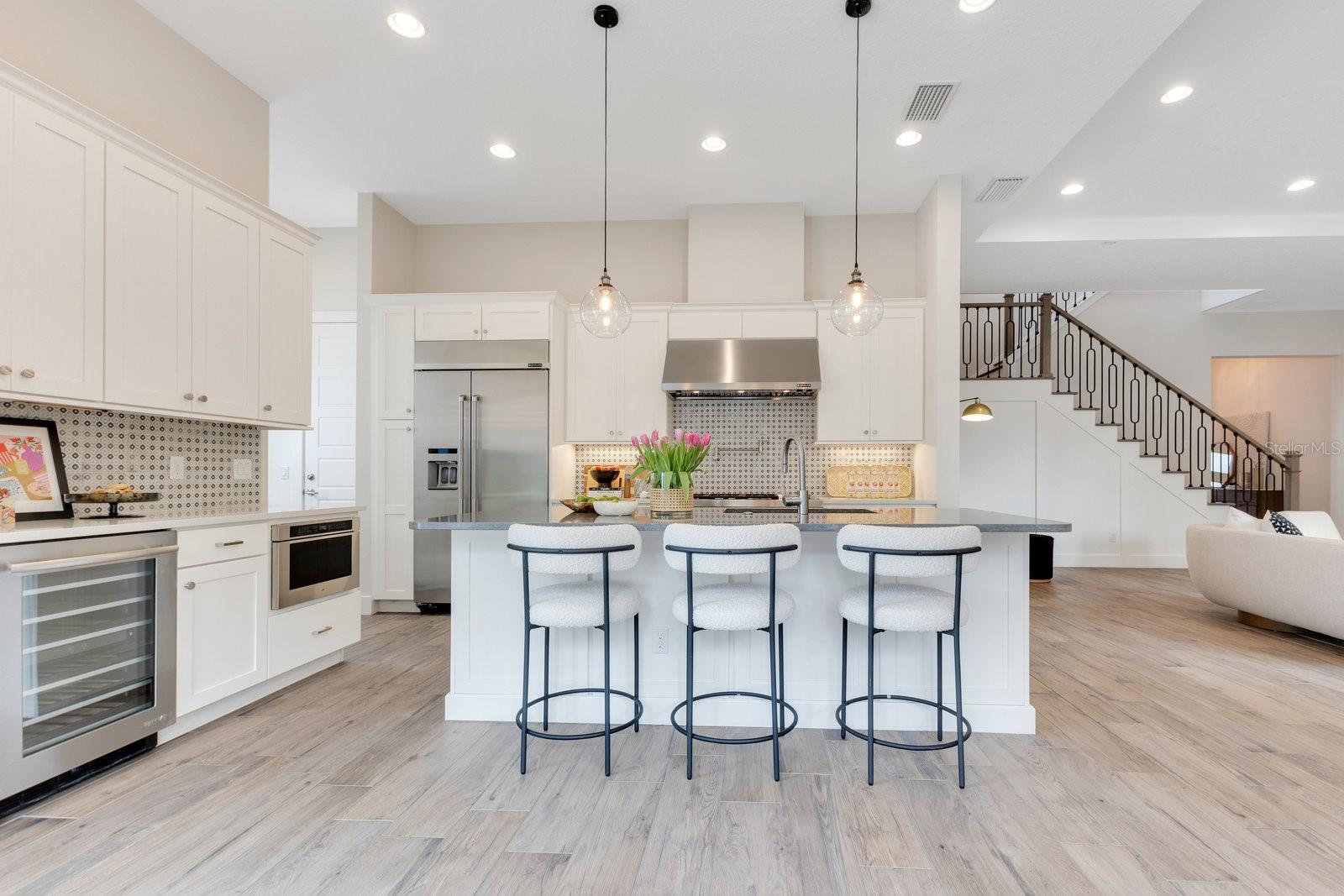 400 W HAZEL ST, ORLANDO, FL, 32804