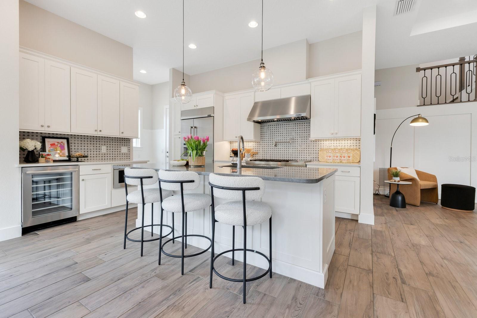 400 W HAZEL ST, ORLANDO, FL, 32804