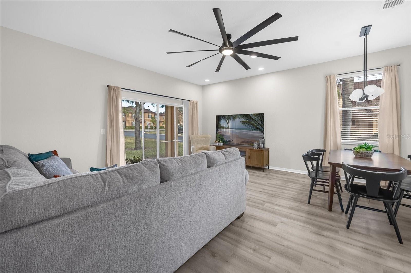 100 NAPOLI DR, DAVENPORT, FL, 33897