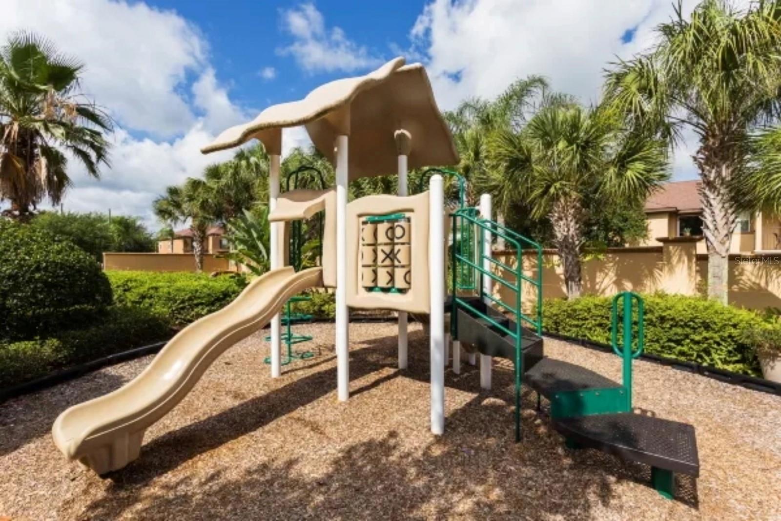 100 NAPOLI DR, DAVENPORT, FL, 33897