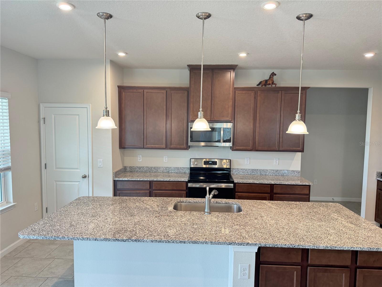 1403 EUCALYPTUS WAY, DAVENPORT, FL, 33837