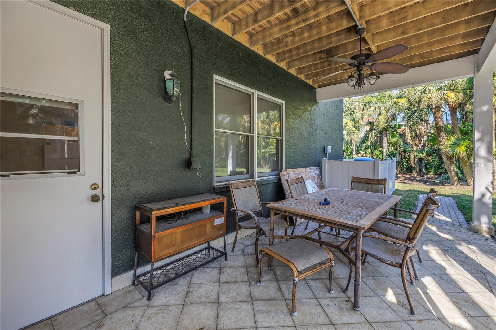 8755 COMMODORE DR, SEMINOLE, FL, 33776
