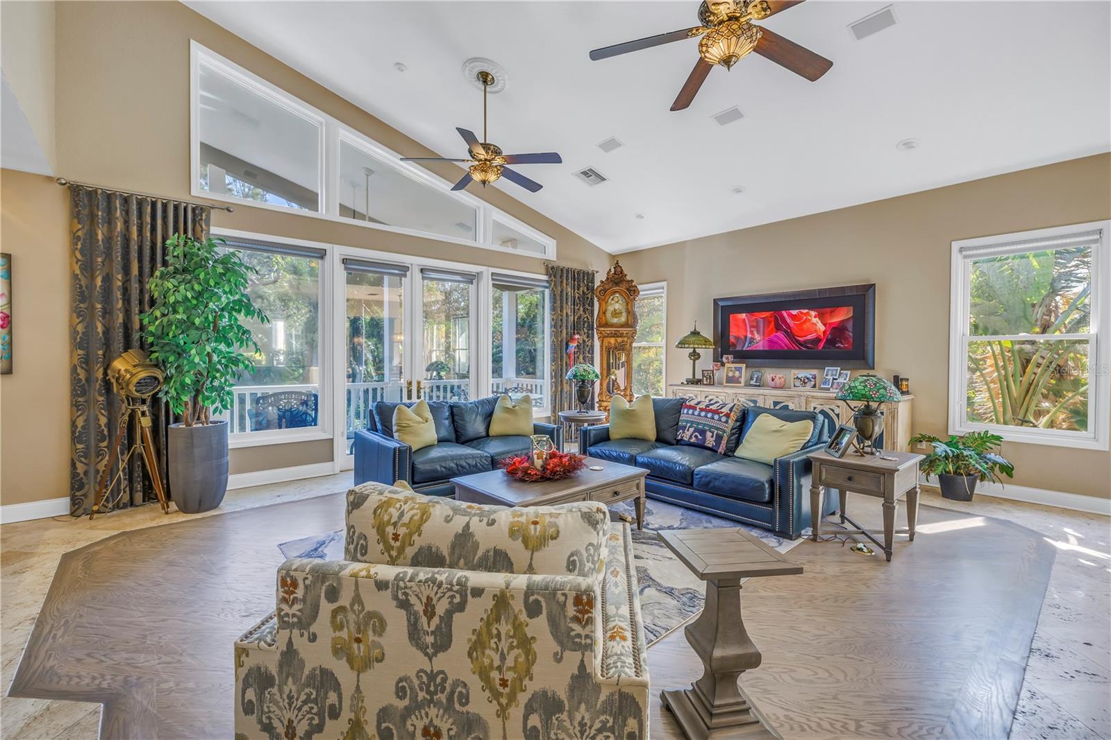 8755 COMMODORE DR, SEMINOLE, FL, 33776