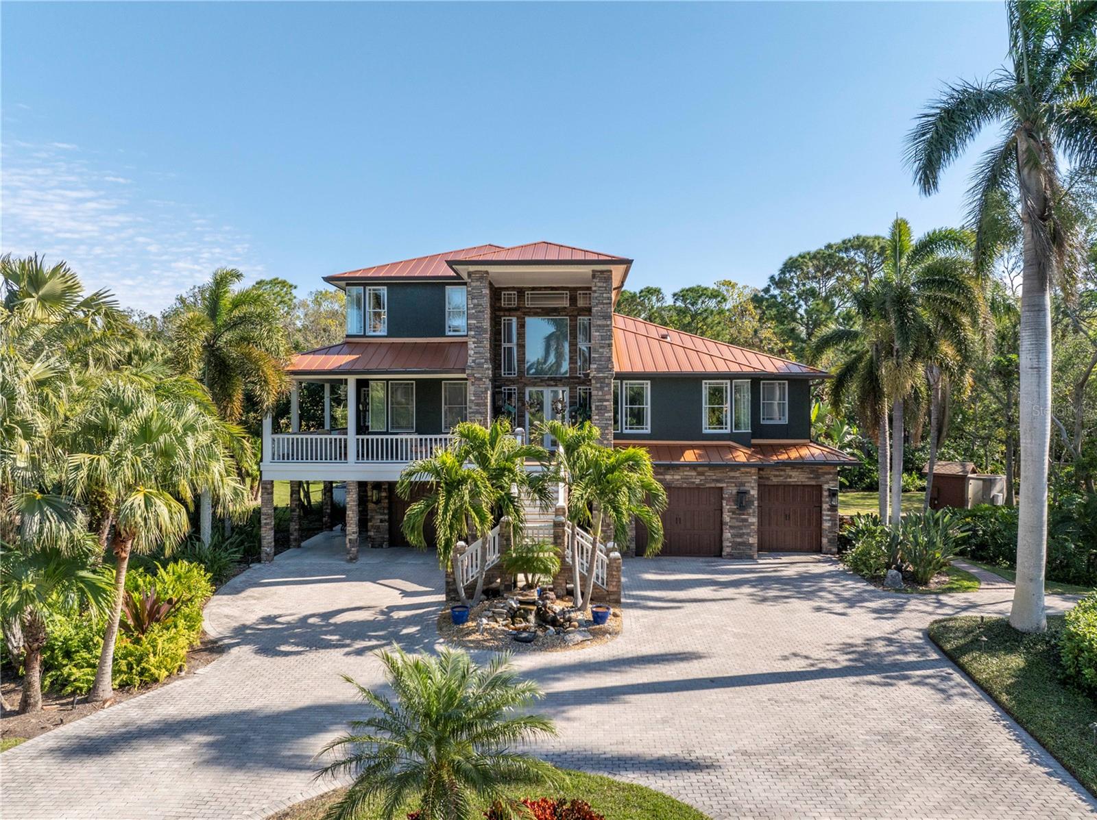 8755 COMMODORE DR, SEMINOLE, FL, 33776