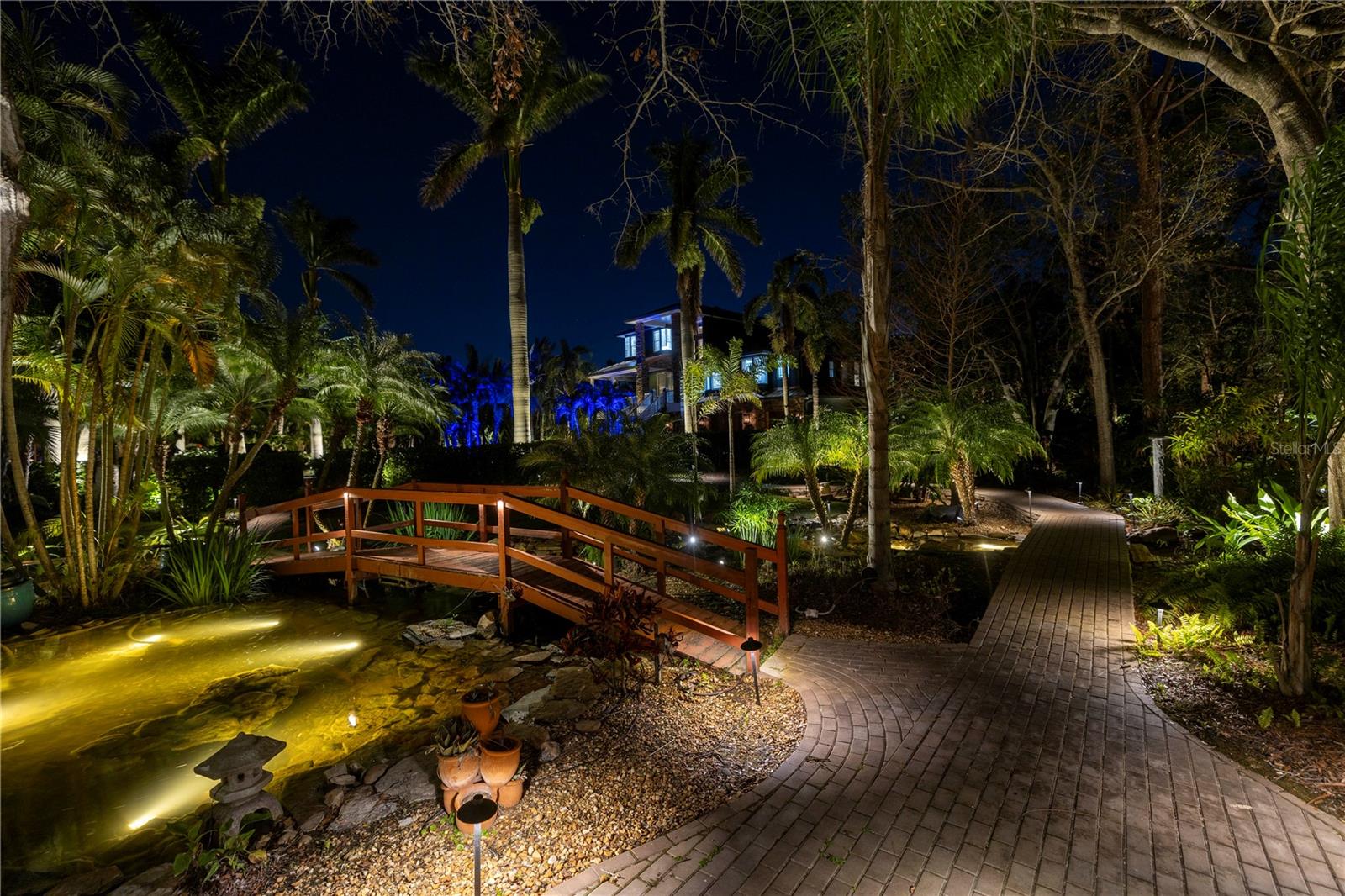 8755 COMMODORE DR, SEMINOLE, FL, 33776