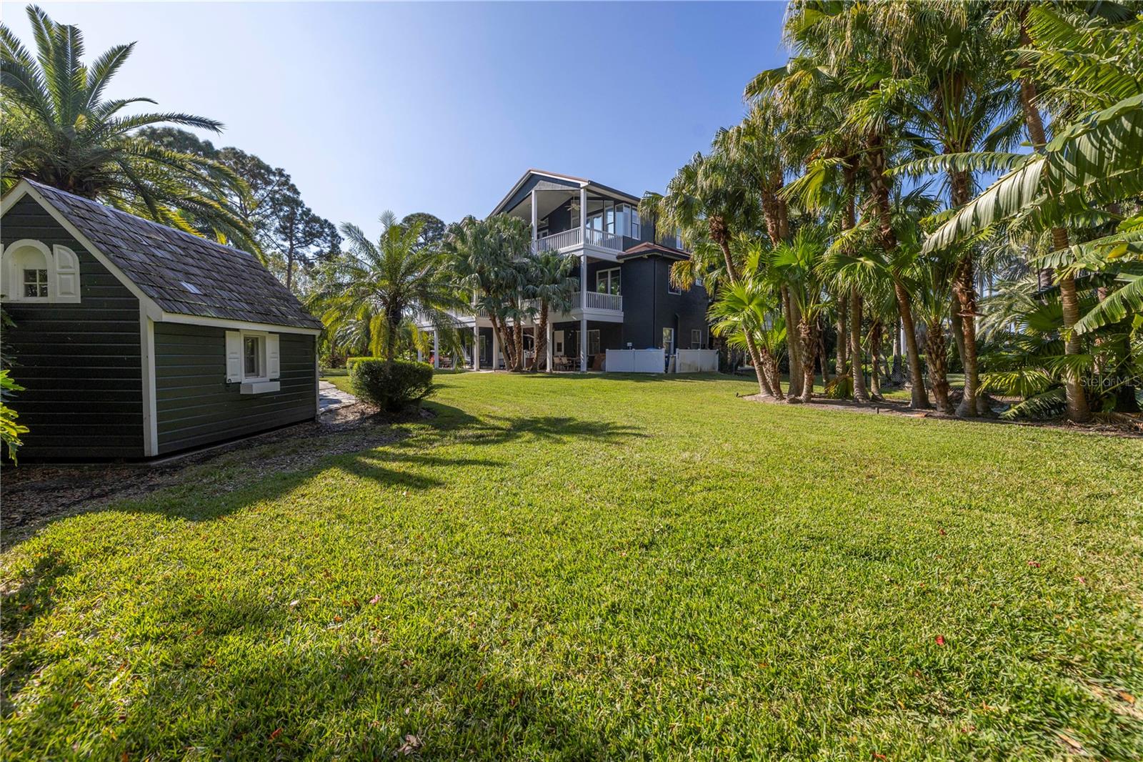 8755 COMMODORE DR, SEMINOLE, FL, 33776