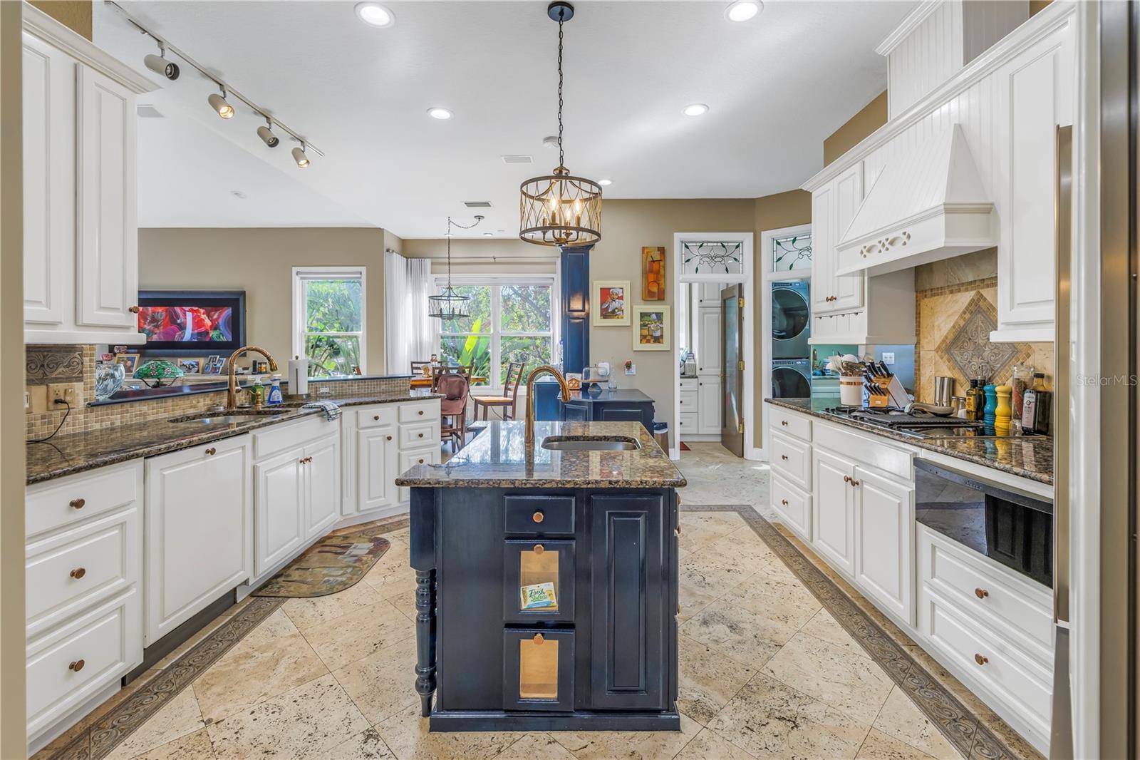 8755 COMMODORE DR, SEMINOLE, FL, 33776