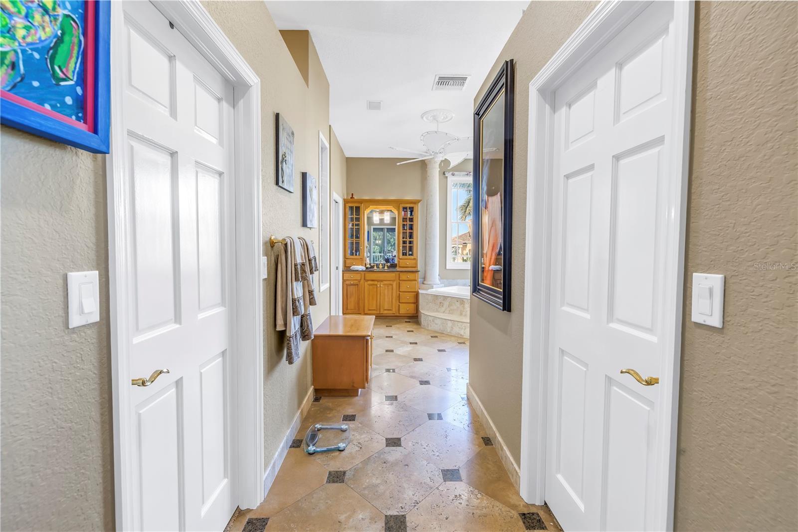 8755 COMMODORE DR, SEMINOLE, FL, 33776