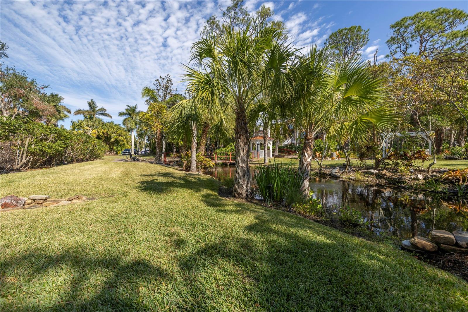 8755 COMMODORE DR, SEMINOLE, FL, 33776