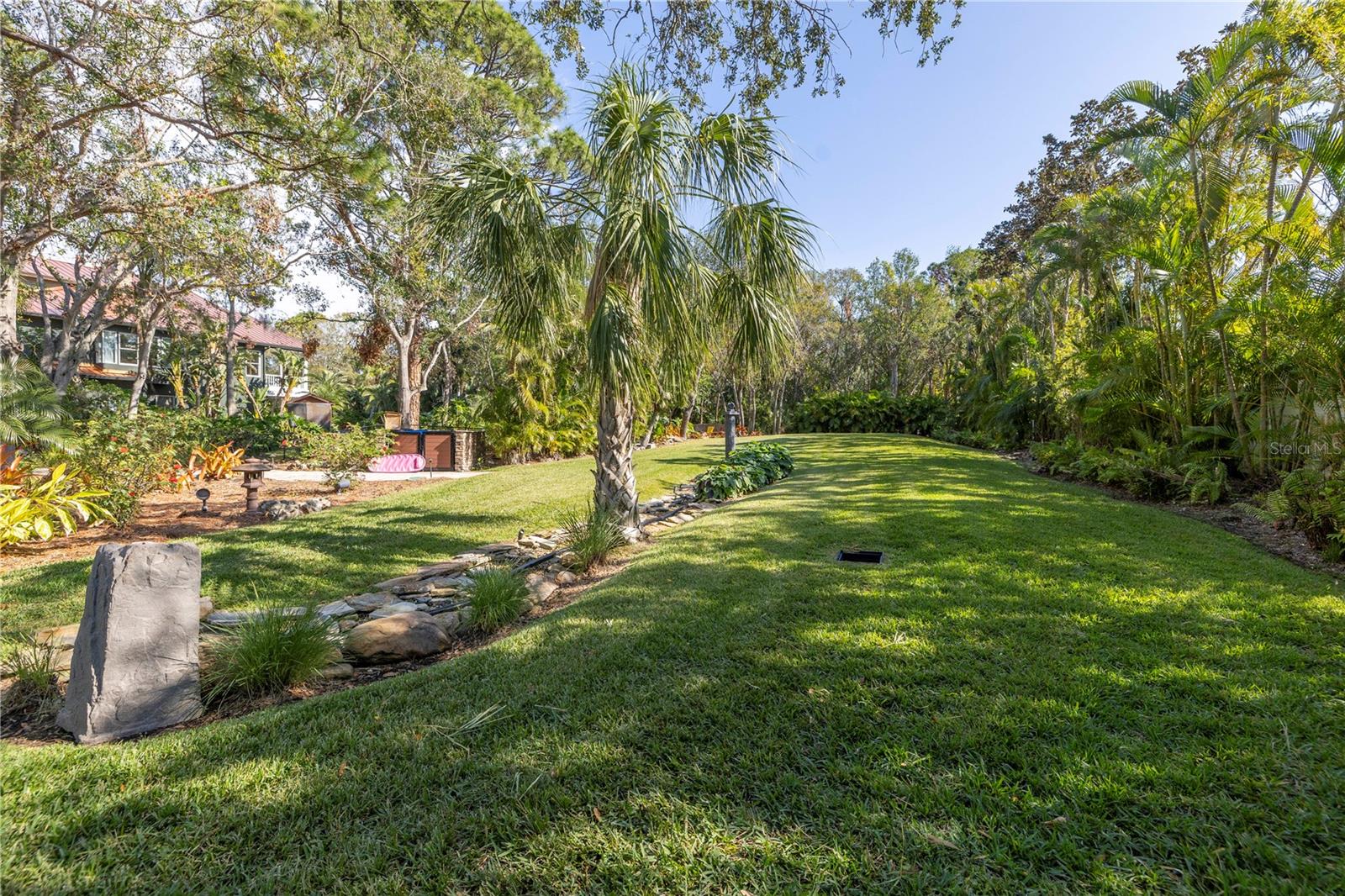 8755 COMMODORE DR, SEMINOLE, FL, 33776