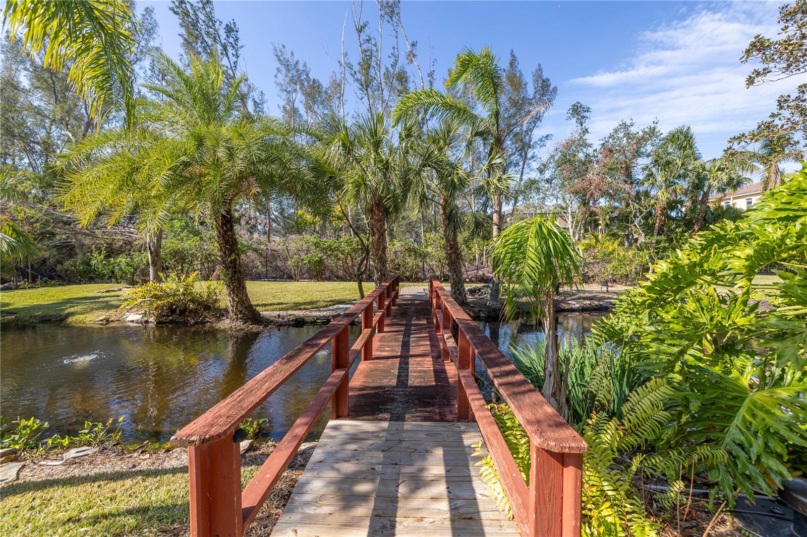 8755 COMMODORE DR, SEMINOLE, FL, 33776