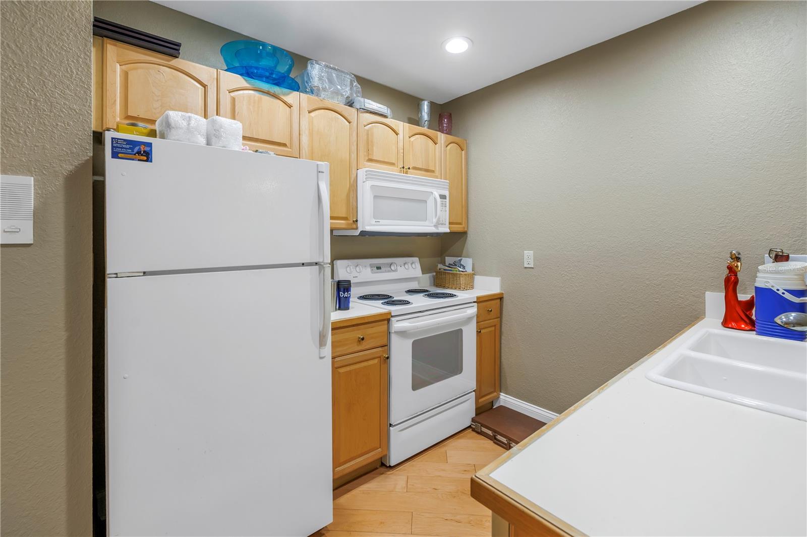 8755 COMMODORE DR, SEMINOLE, FL, 33776