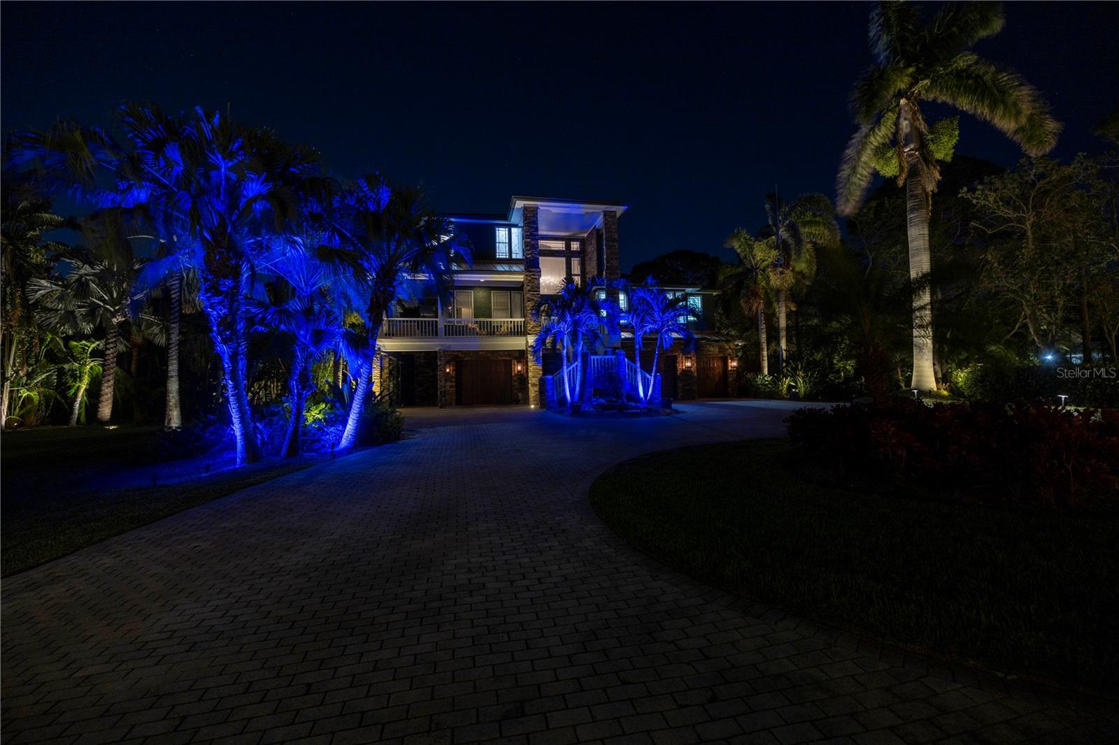 8755 COMMODORE DR, SEMINOLE, FL, 33776