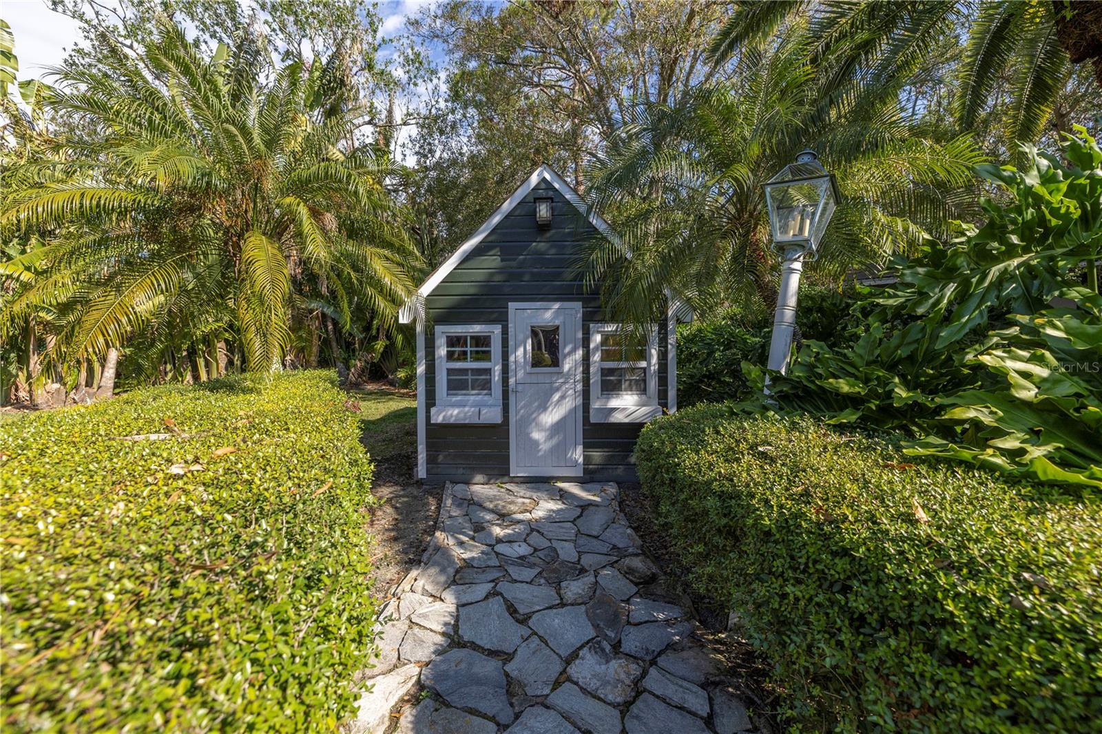 8755 COMMODORE DR, SEMINOLE, FL, 33776