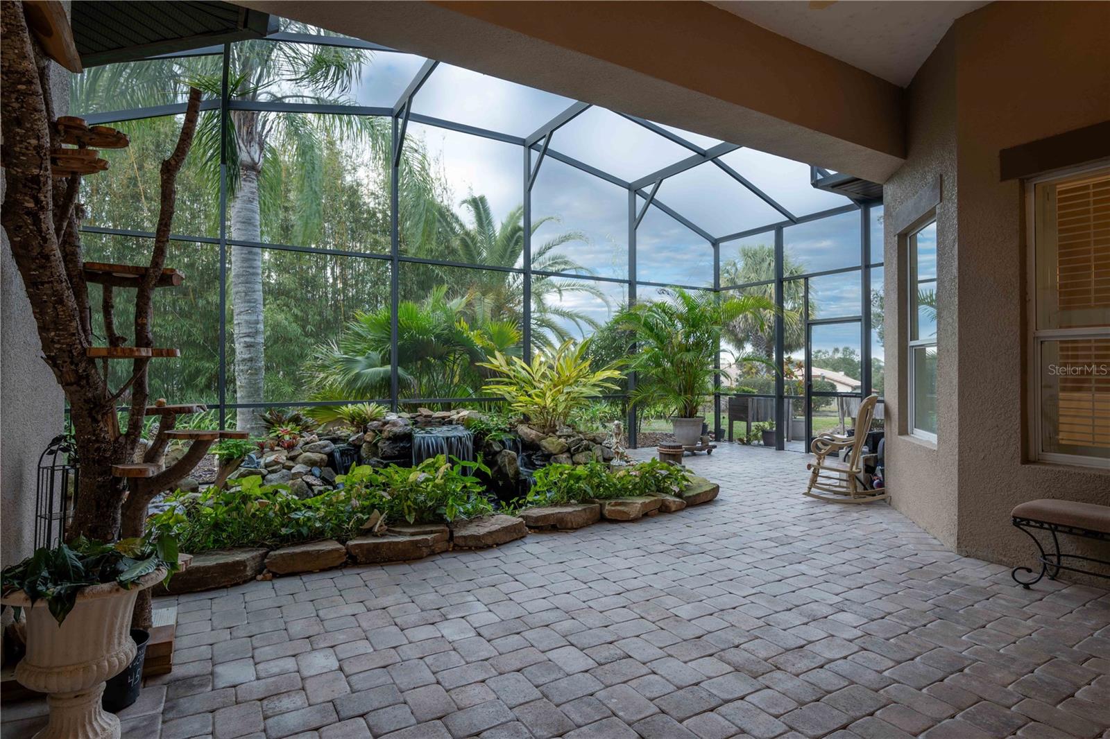 38633 LAKEVIEW WALK, LADY LAKE, FL, 32159