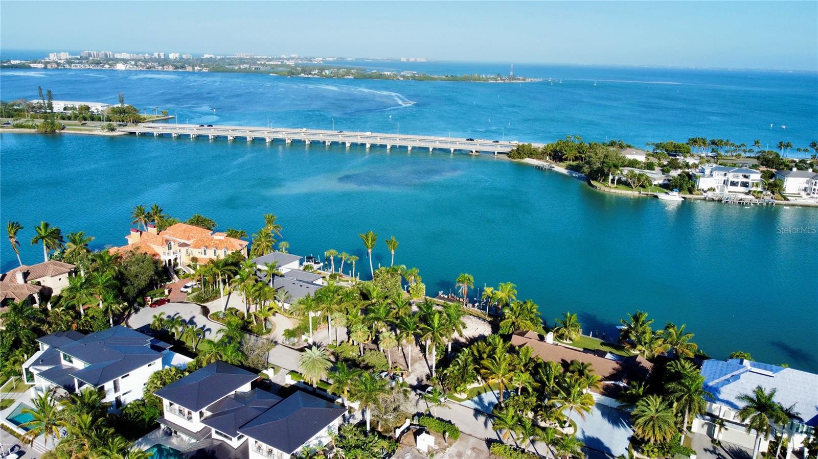 109 N WARBLER LN, SARASOTA, FL, 34236