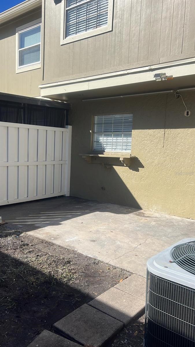 7638 WOODBRIDGE BLVD, TAMPA, FL, 33615