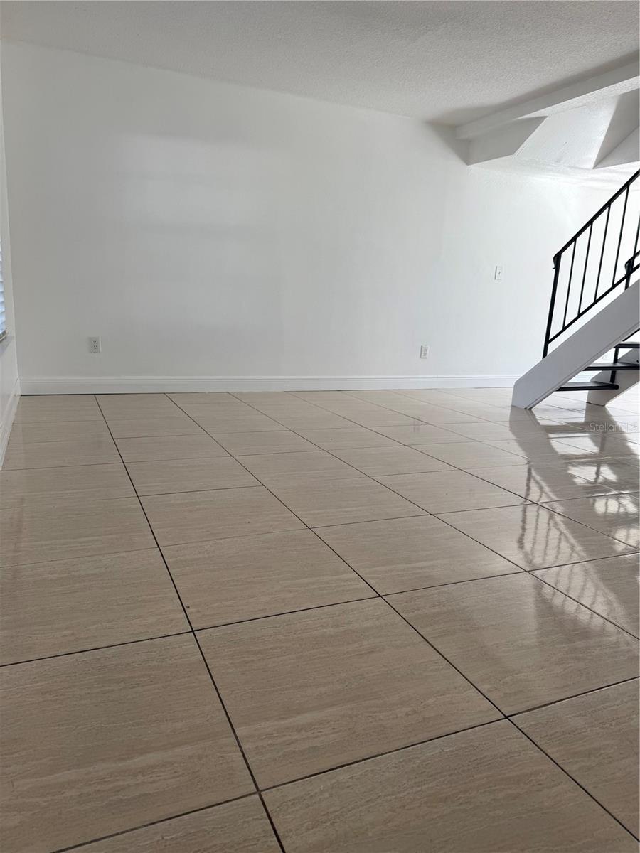 7638 WOODBRIDGE BLVD, TAMPA, FL, 33615