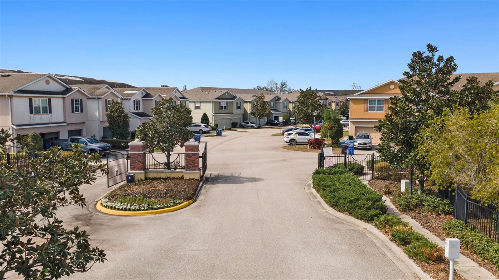 5037 WHITE SANDERLING CT, TAMPA, FL, 33619