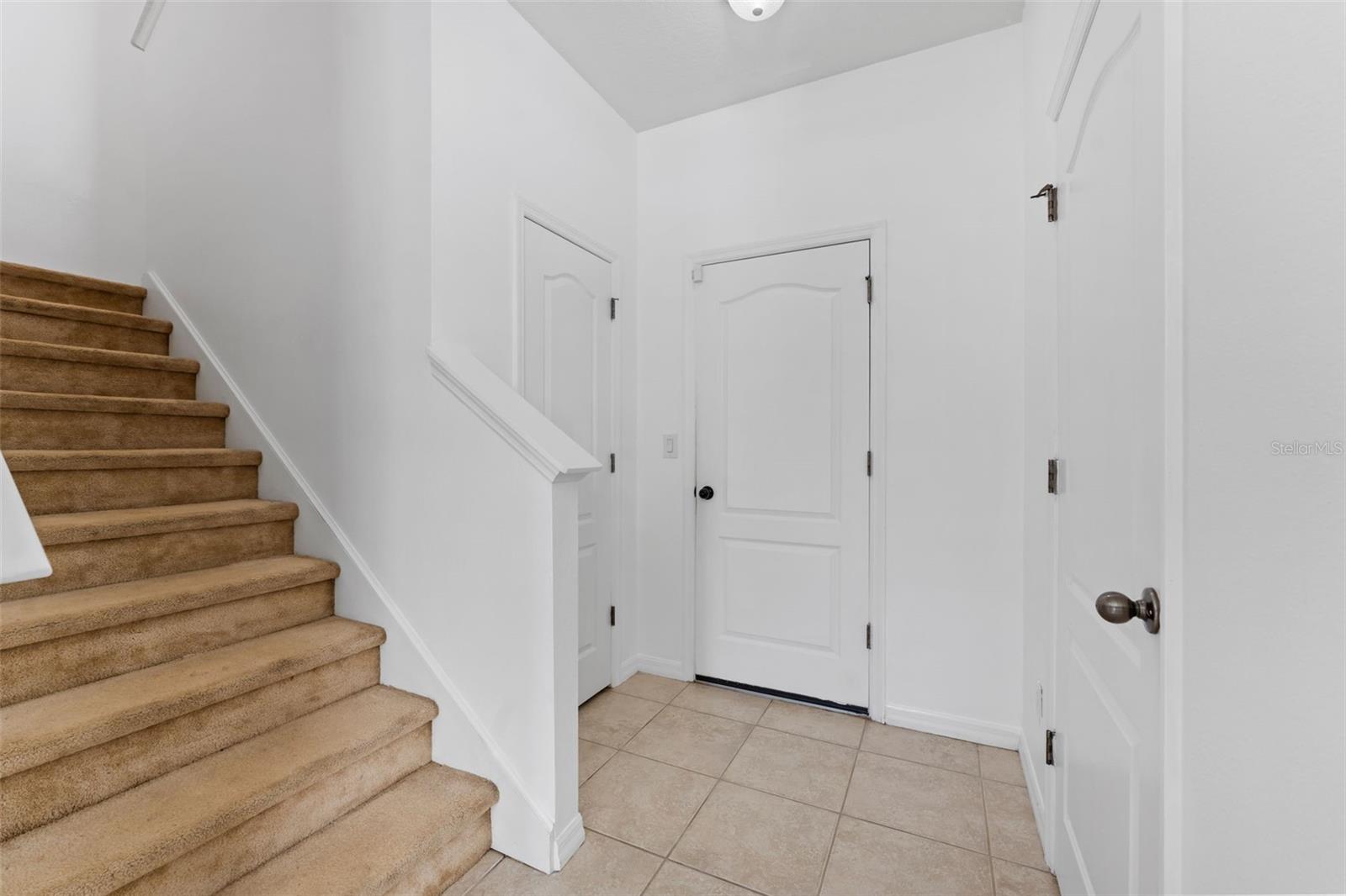 5037 WHITE SANDERLING CT, TAMPA, FL, 33619
