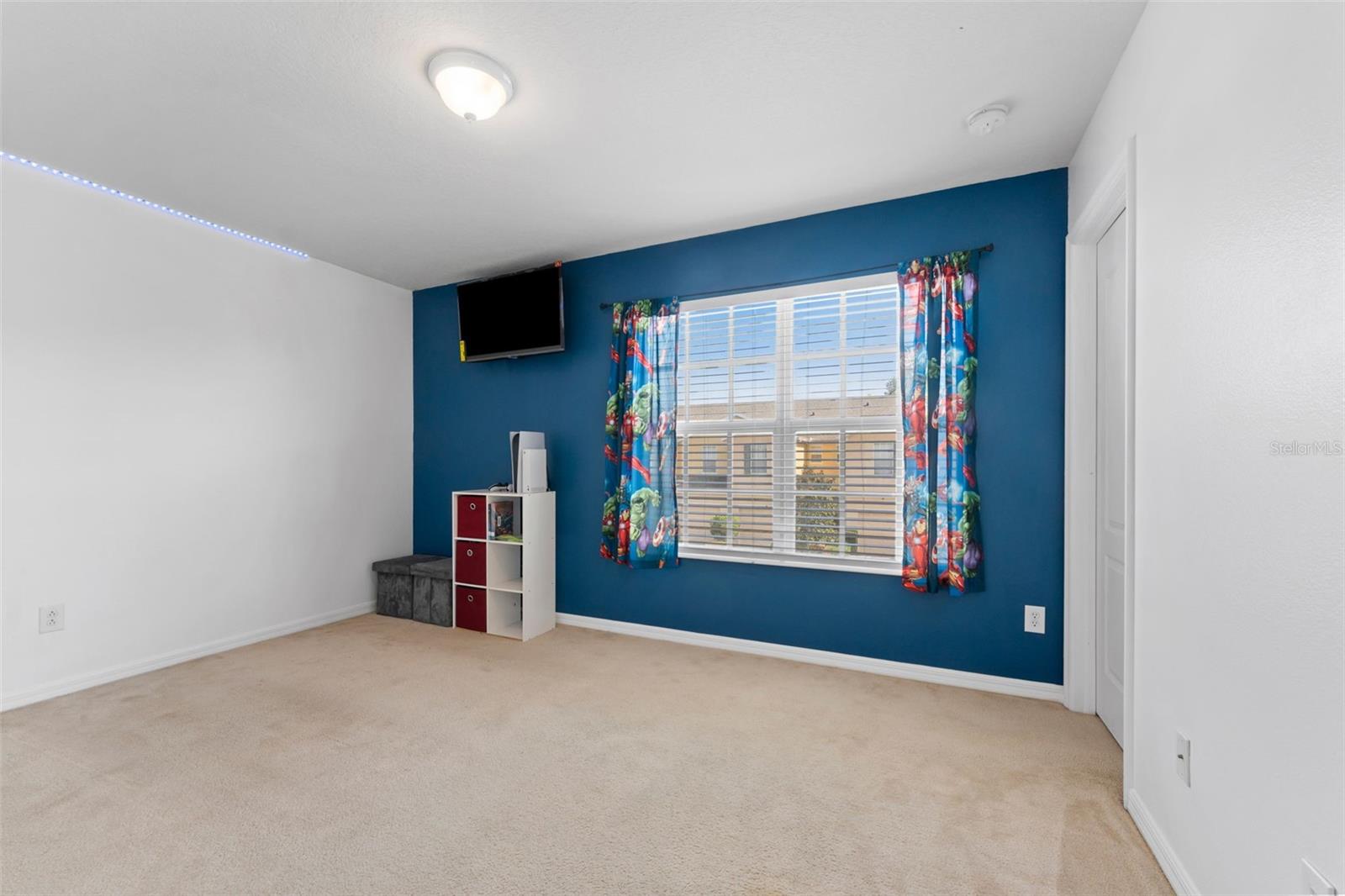 5037 WHITE SANDERLING CT, TAMPA, FL, 33619