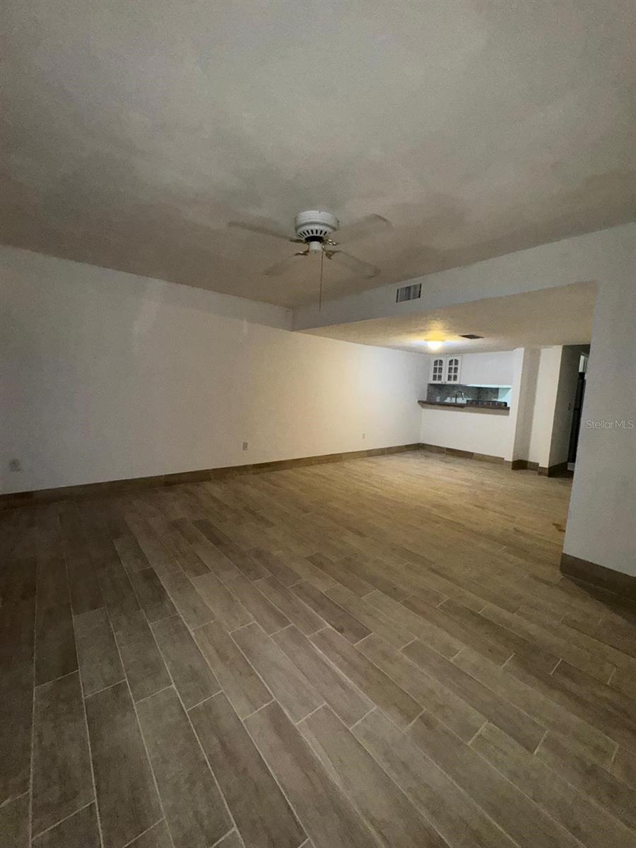 1836 N CRYSTAL LAKE DR #20, LAKELAND, FL, 33801