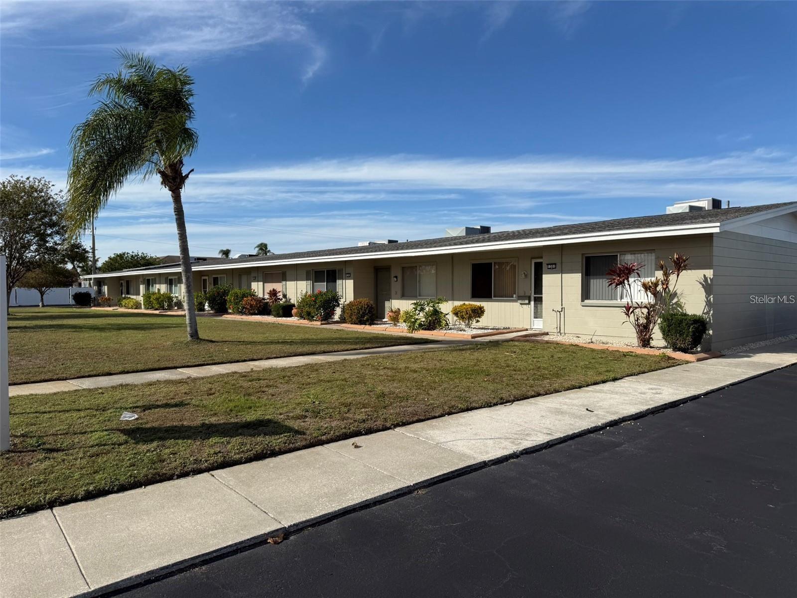 1307 BURBANK CT, SUN CITY CENTER, FL, 33573