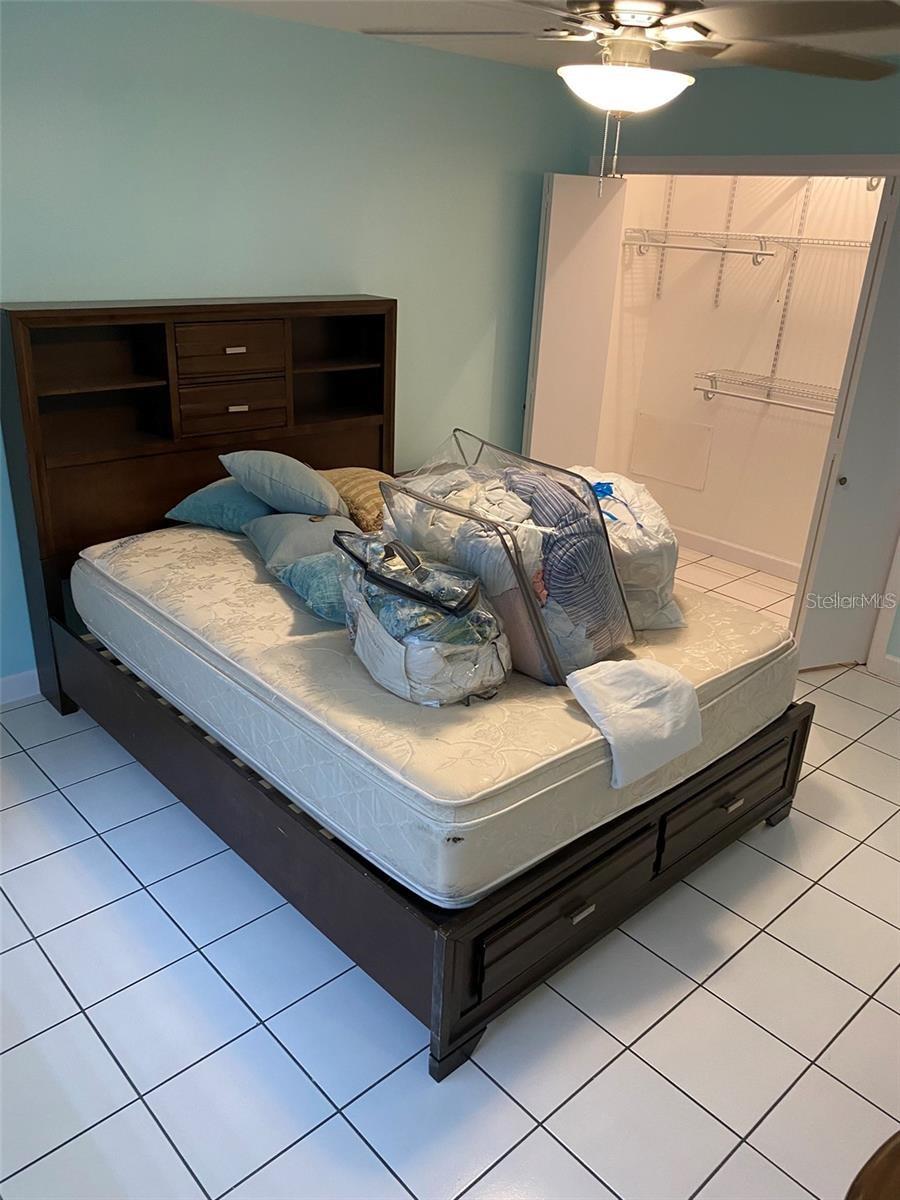 1307 BURBANK CT, SUN CITY CENTER, FL, 33573