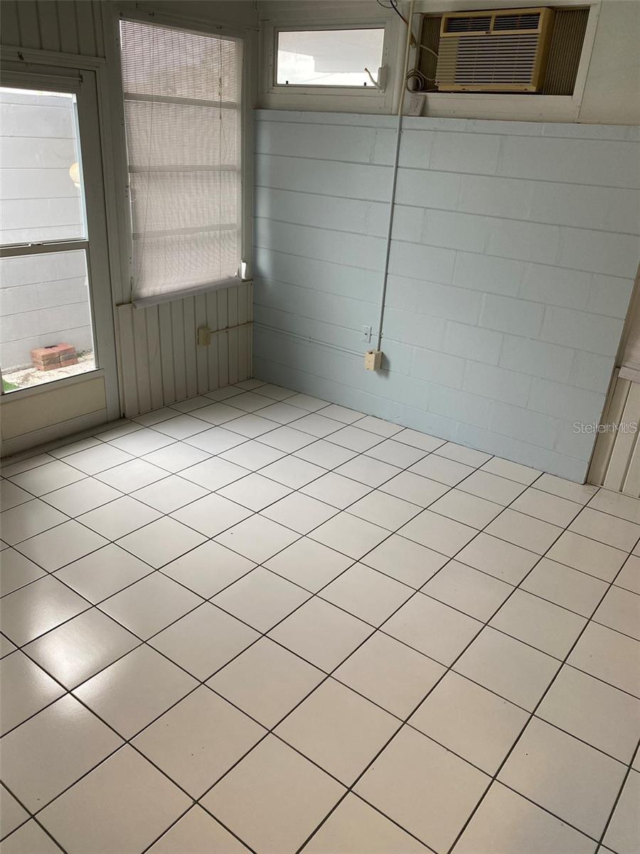 1307 BURBANK CT, SUN CITY CENTER, FL, 33573