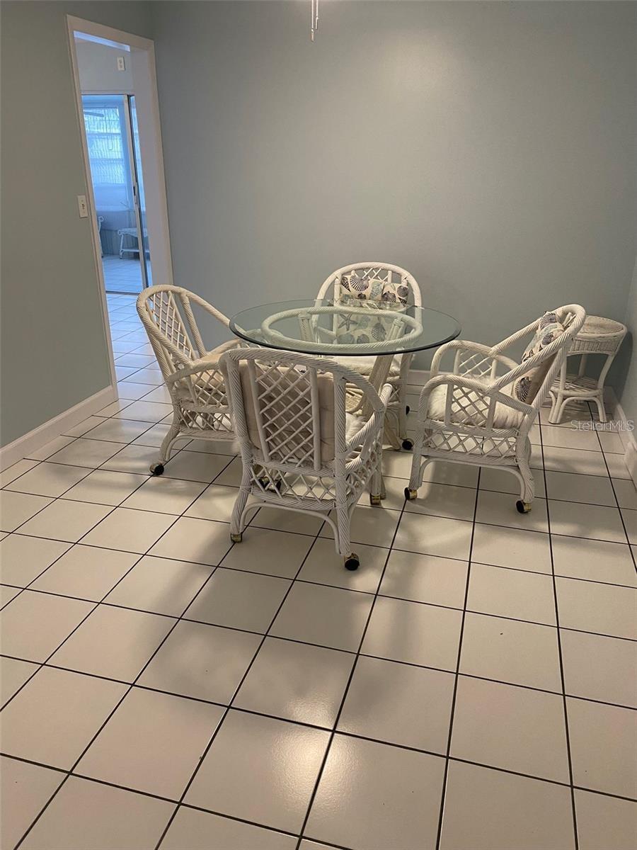 1307 BURBANK CT, SUN CITY CENTER, FL, 33573