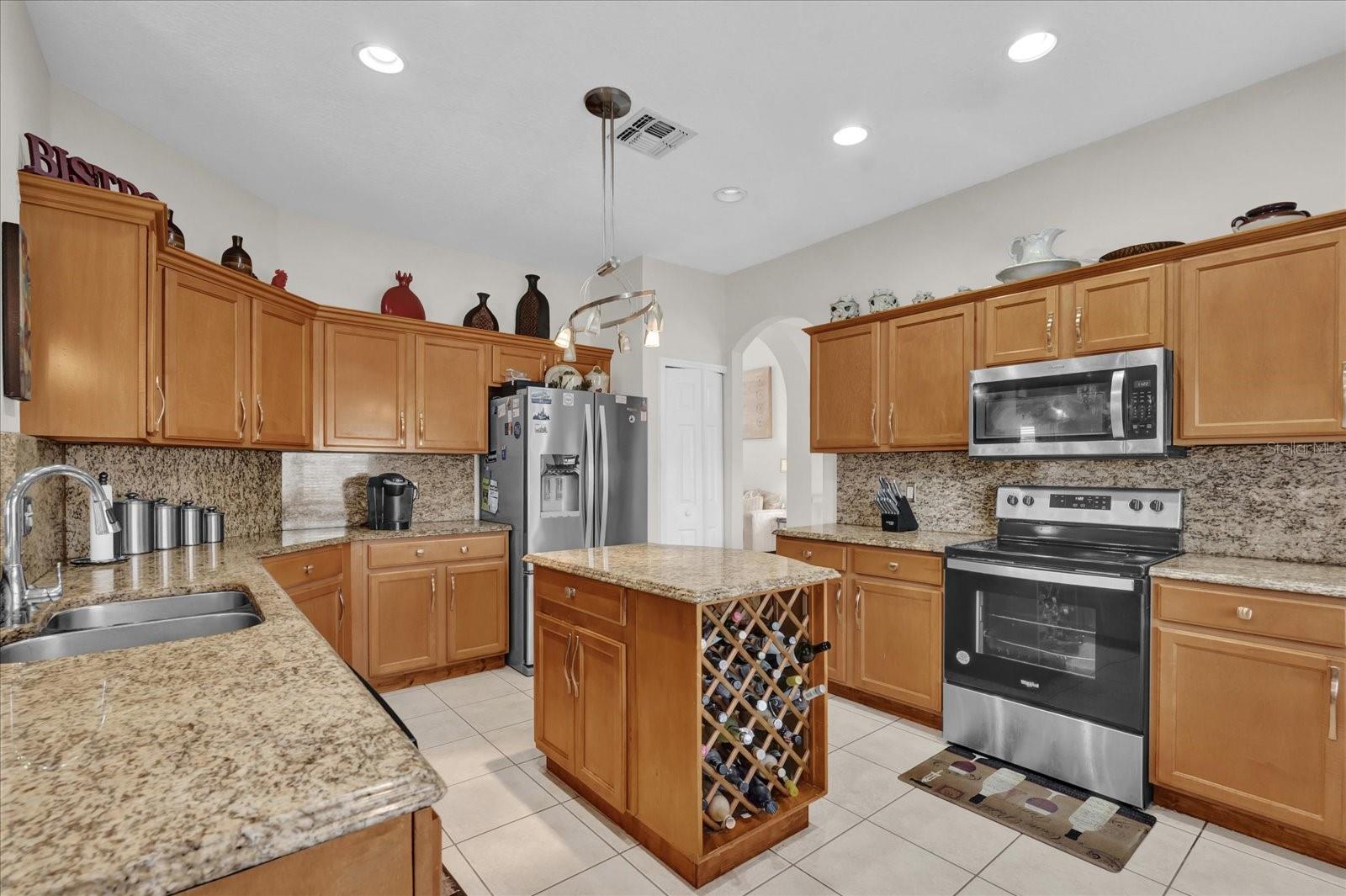 2545 VOLTA CIR, KISSIMMEE, FL, 34746