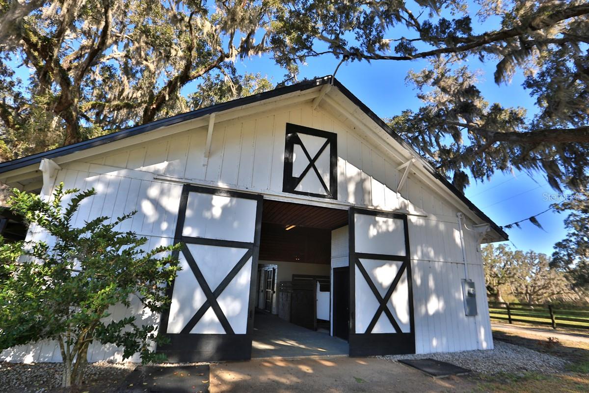 OM692861 Property Photo