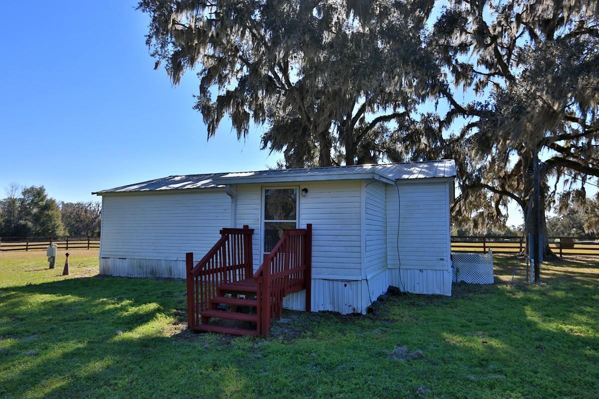 OM692861 Property Photo