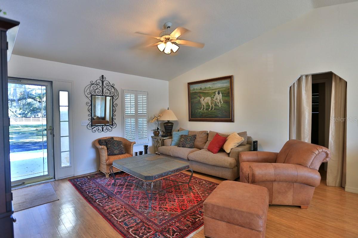 OM692861 Property Photo