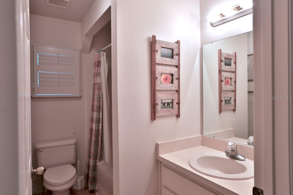 OM692861 Property Photo