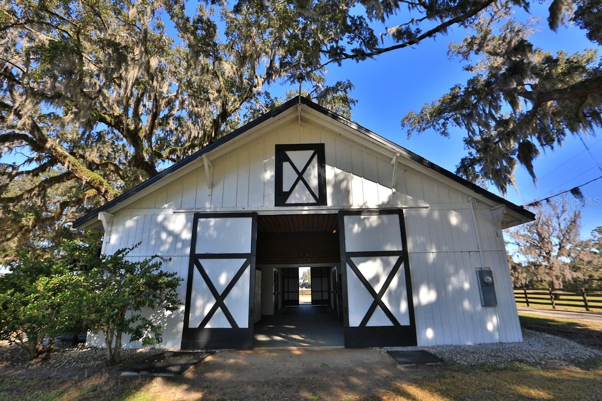 OM692861 Property Photo