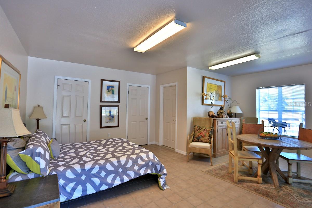 OM692861 Property Photo