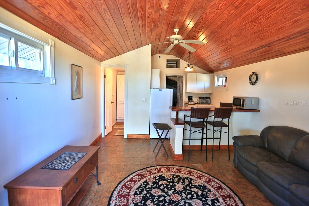 OM692861 Property Photo