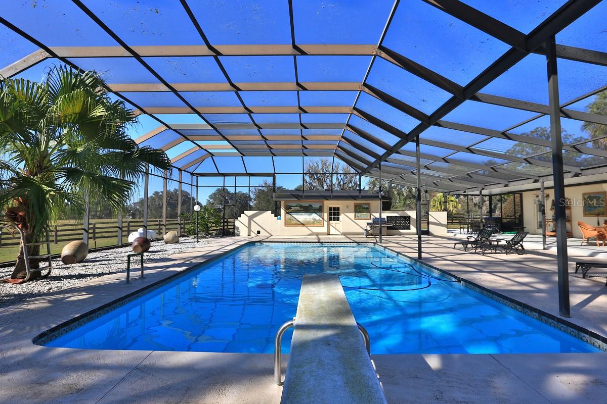 OM692861 Property Photo