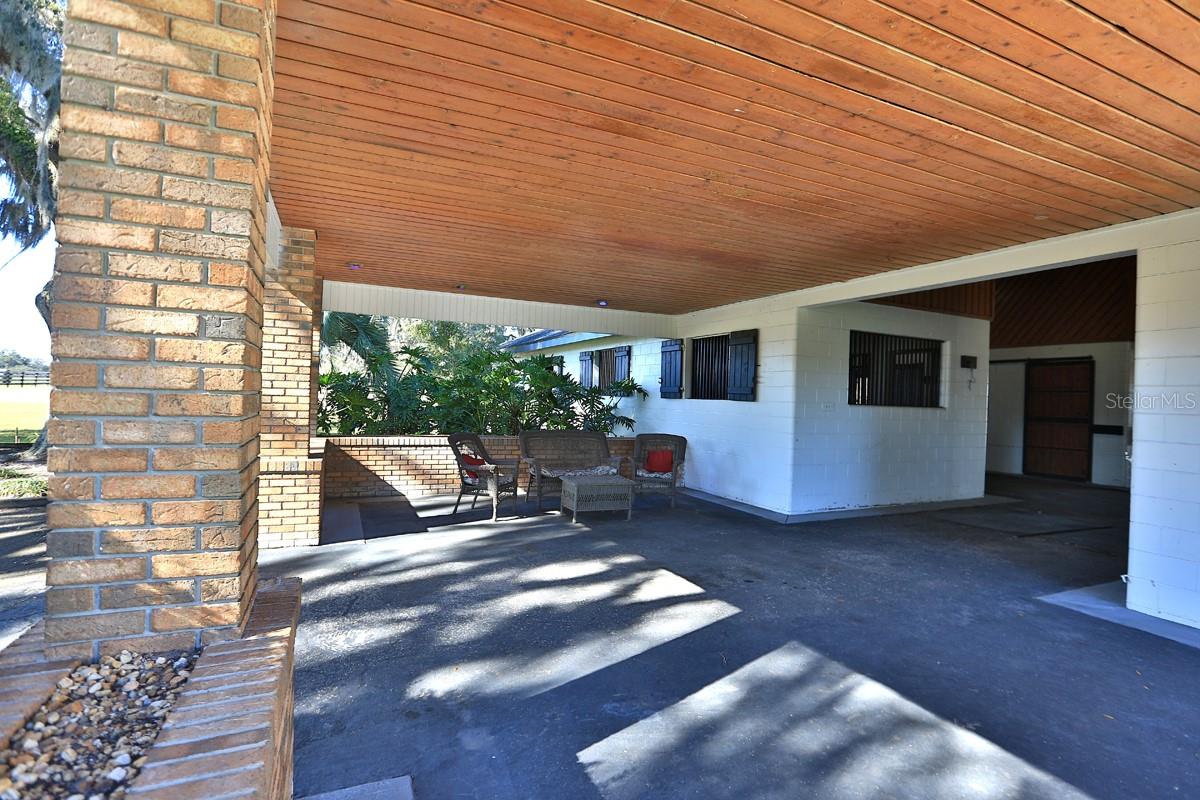 OM692861 Property Photo