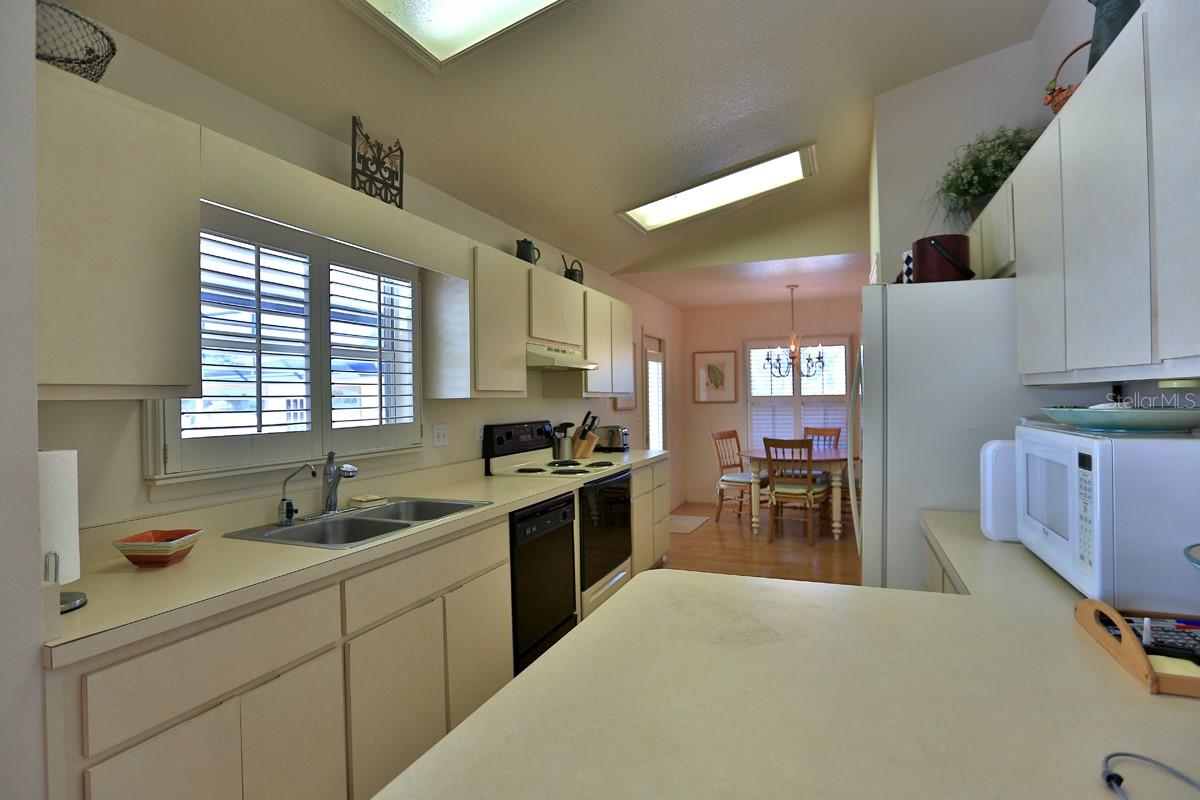 OM692861 Property Photo