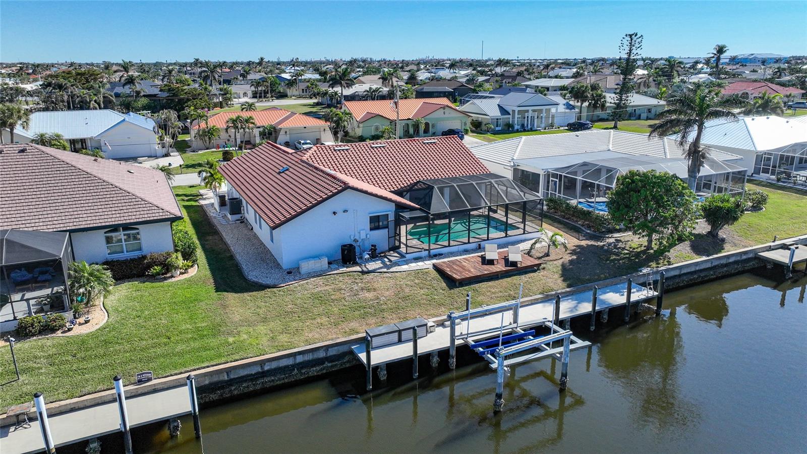 561 VIA ESPLANADE, PUNTA GORDA, FL, 33950