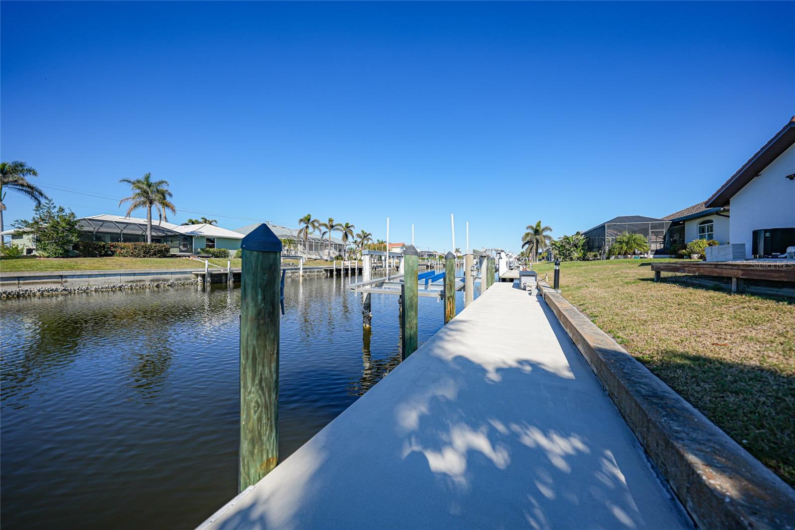 561 VIA ESPLANADE, PUNTA GORDA, FL, 33950