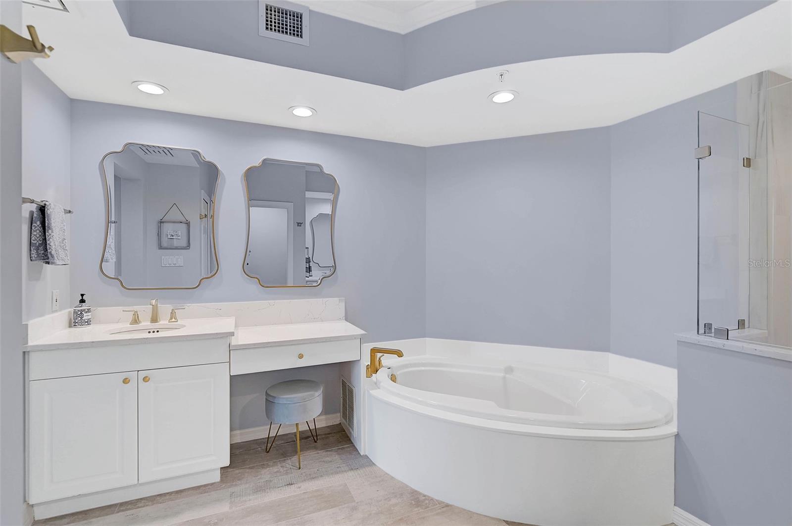 385 N POINT RD #402, OSPREY, FL, 34229